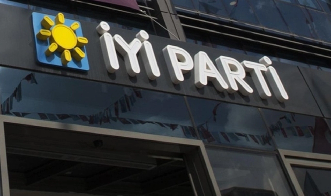 İYİ Parti'de bir ilçe başkanı daha görevden alındı