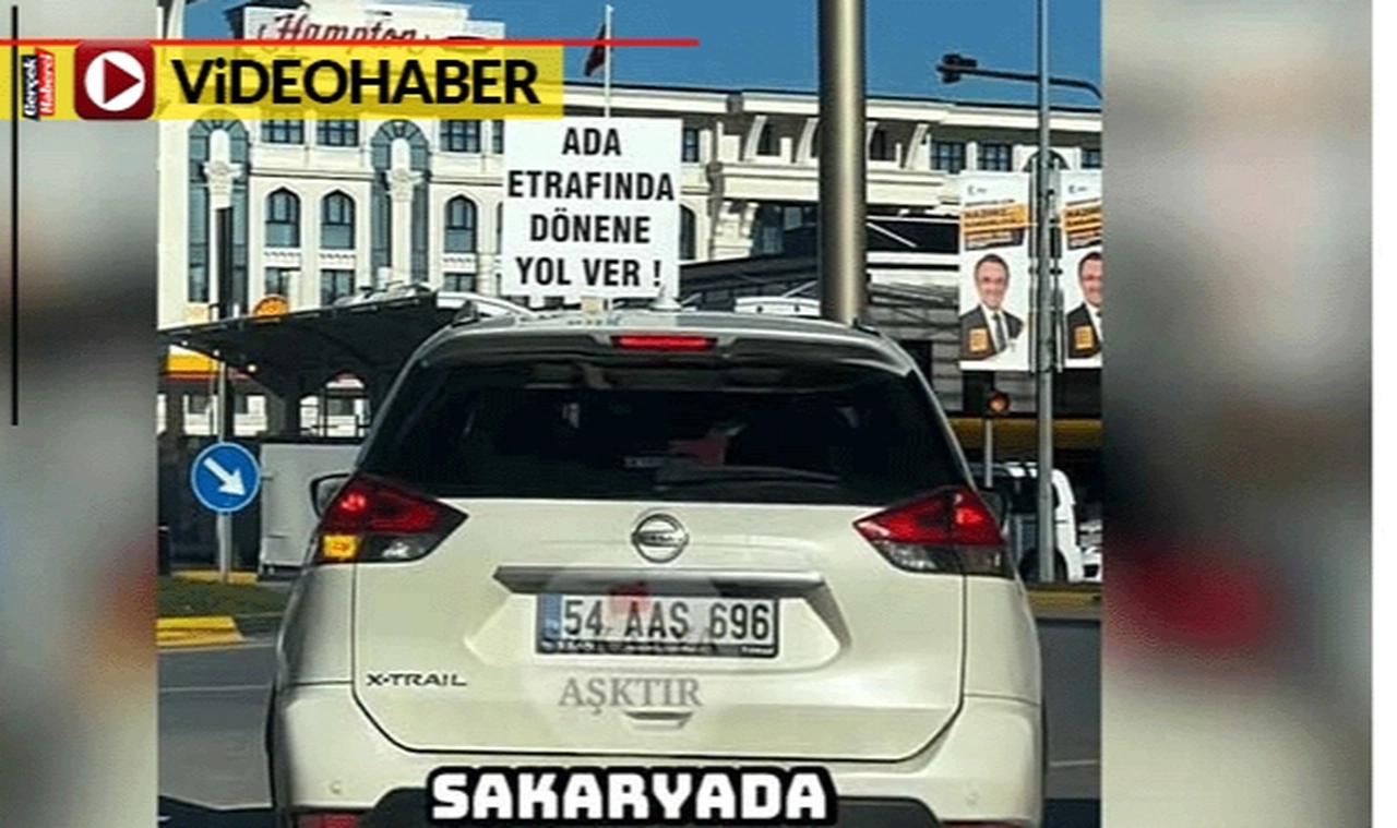 Kavşakta öncelik alamayan sürücünün bulduğu yöntem ilgi çekti