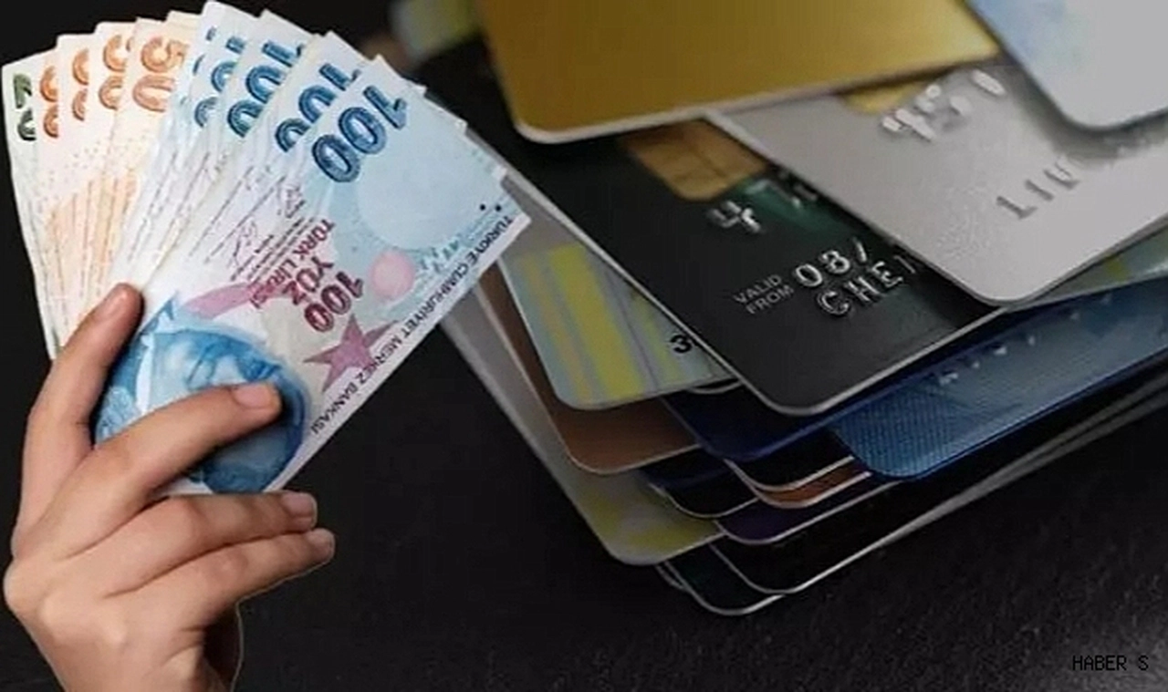 Kredi kartı borcu olanlar dikkat! Yılbaşından itibaren kart faizleri artacak