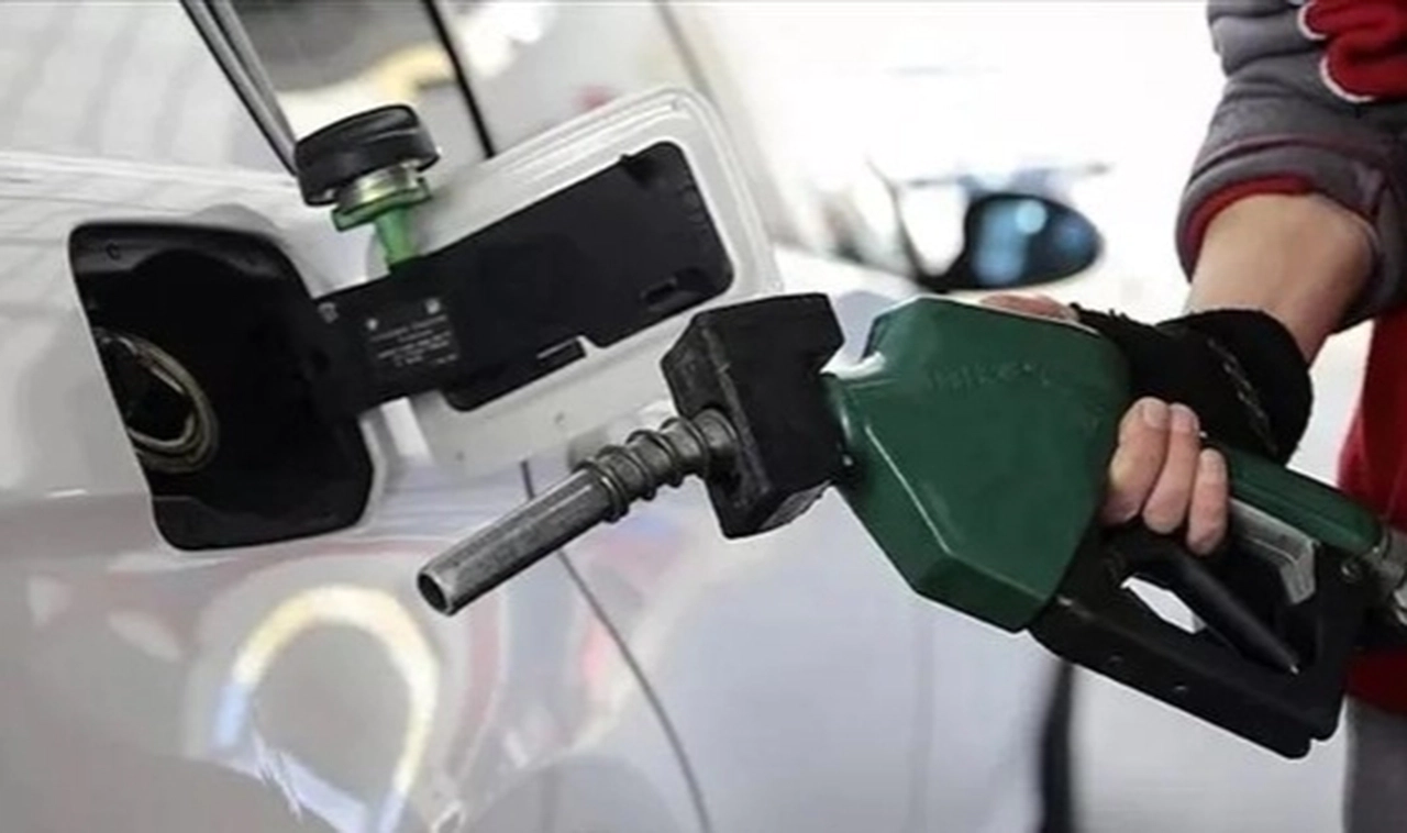 Benzin ve motorine büyük zam geliyor