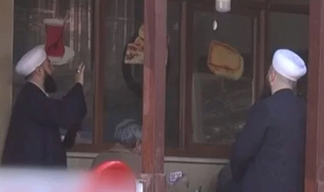 Giresun'a tebliğ için geldiler, kıraathaneden  kovuldular