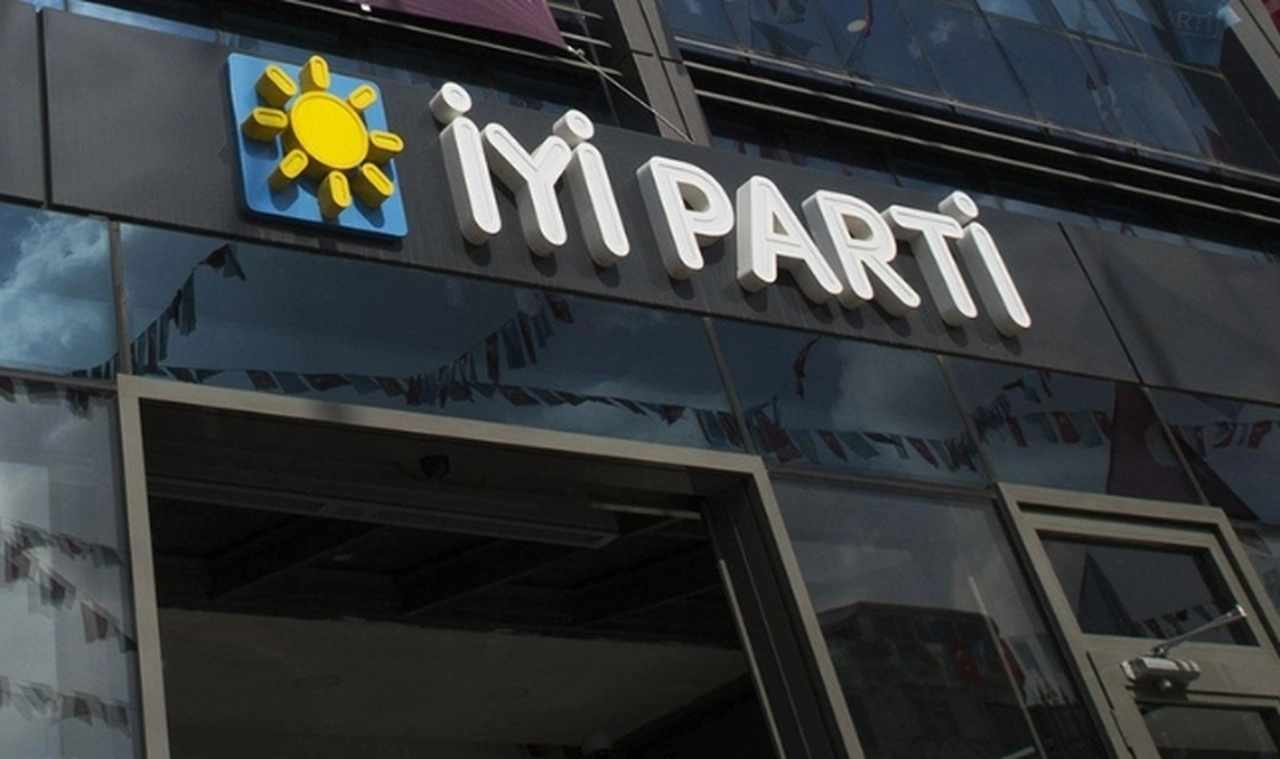 İYİ Parti'de istifa furyasına bir yenisi daha eklendi
