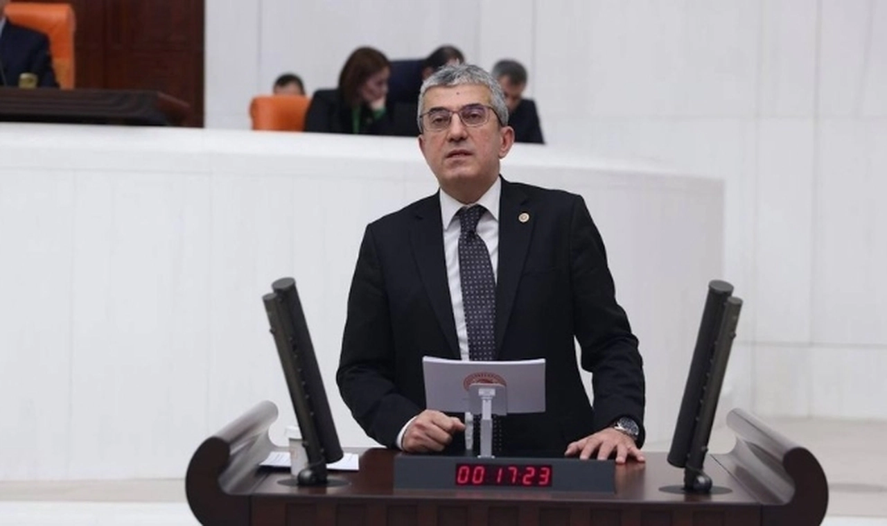 CHP'nin TRT önündeki basın açıklaması iptal edildi CHP'li Günaydın TRT Genel Müdürü ile görüşecek