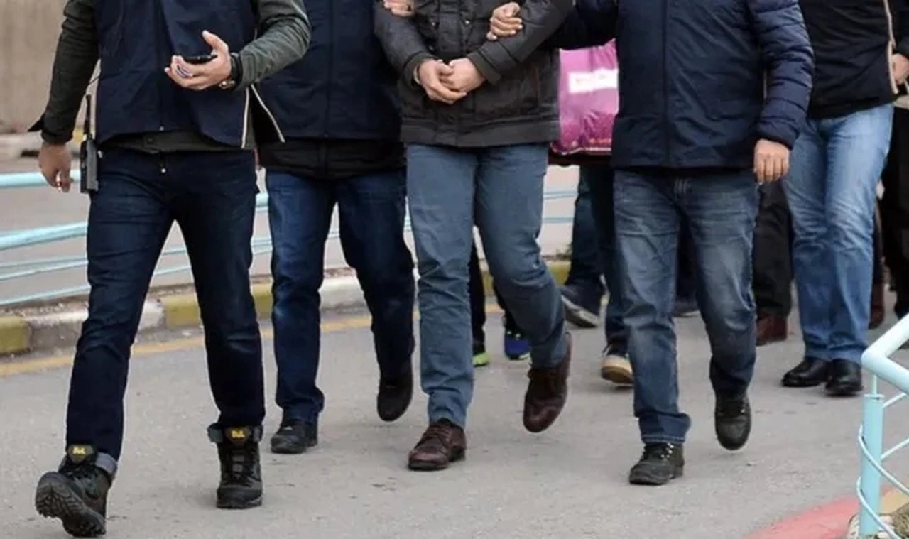 Erzurum'da 219 kişi gözaltına alındı