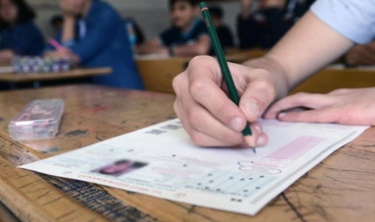 MEB duyurdu: Ortaokul ve liselerde ikinci dönem yapılacak 'ortak sınav' tarihleri belli oldu