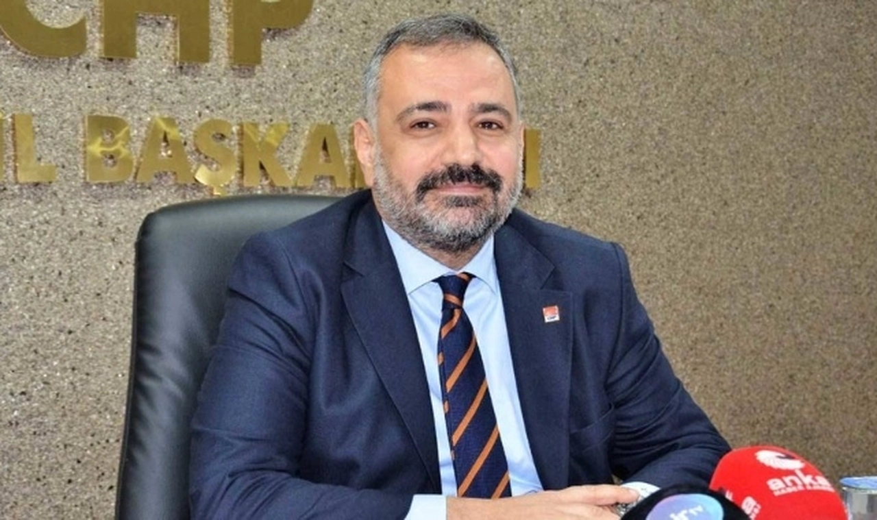 Aslanoğlu, tüm İzmir'i Cumhuriyet Meydanı'na çağırdı