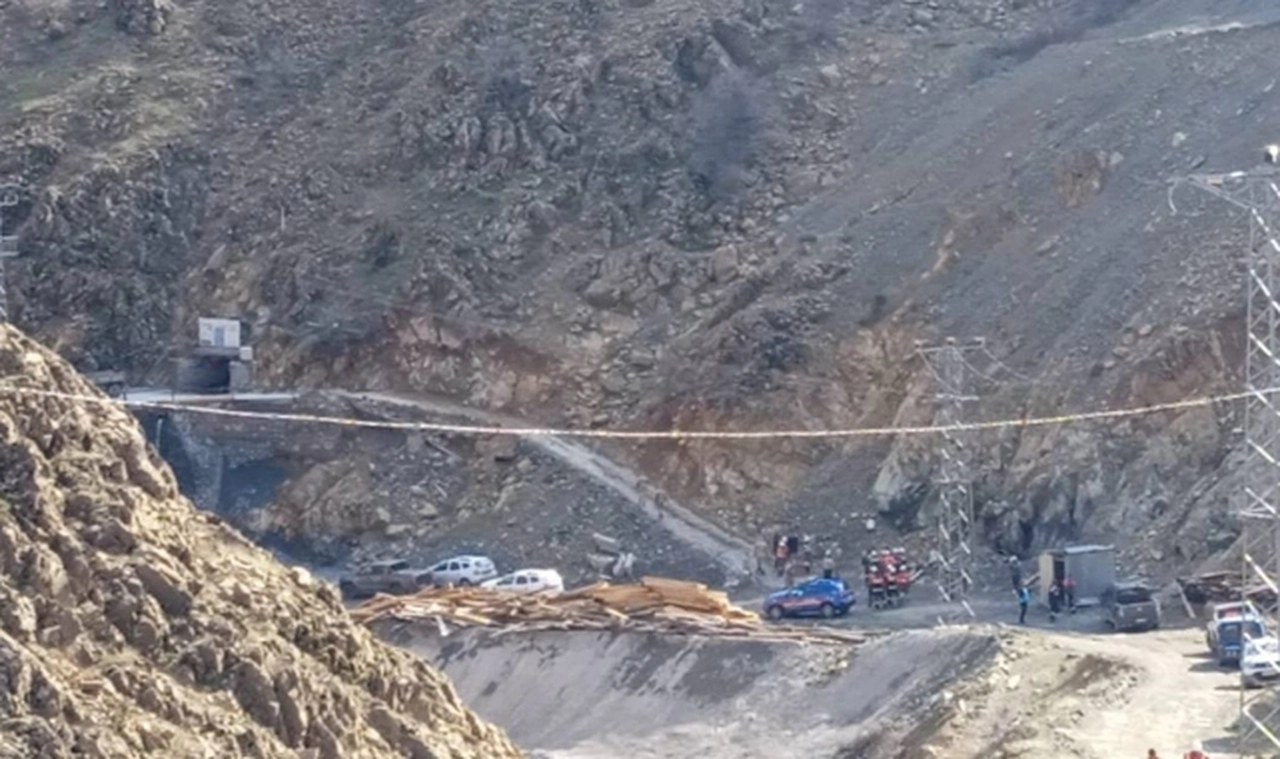 Elazığ Palu'daki maden ocağında 1 ay sonra yine göçük: 2 işçi yaralı