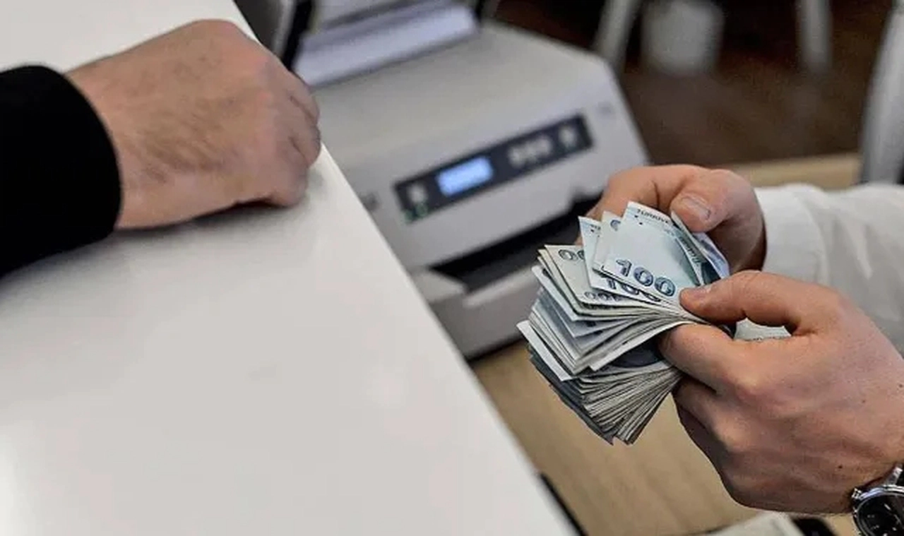 Memur emeklisinin aylıkları bir yılda pula döndü