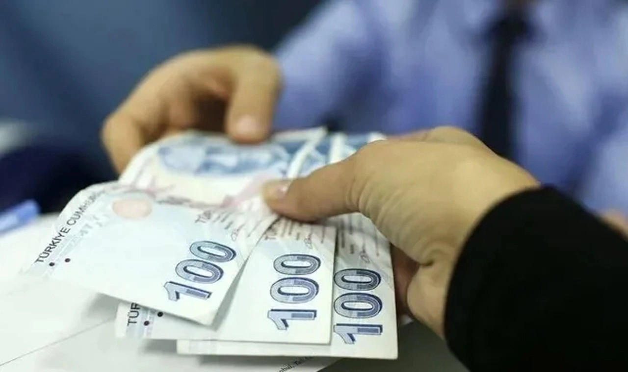 Anket: İşverenlerin yüzde 68’i işçiye zam yapmaya ‘mecbur’