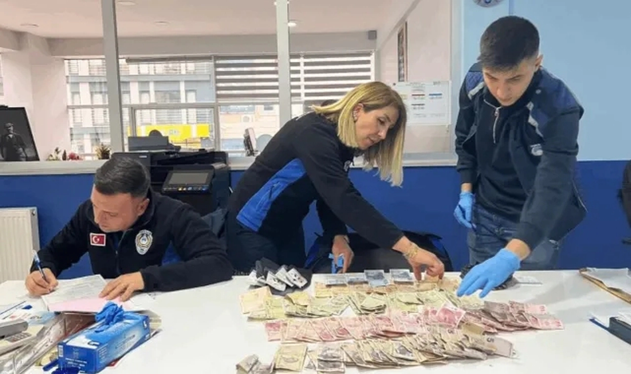 Dilencilerin üzerinden çıkan paralar şoke etti: Saymakla bitmedi