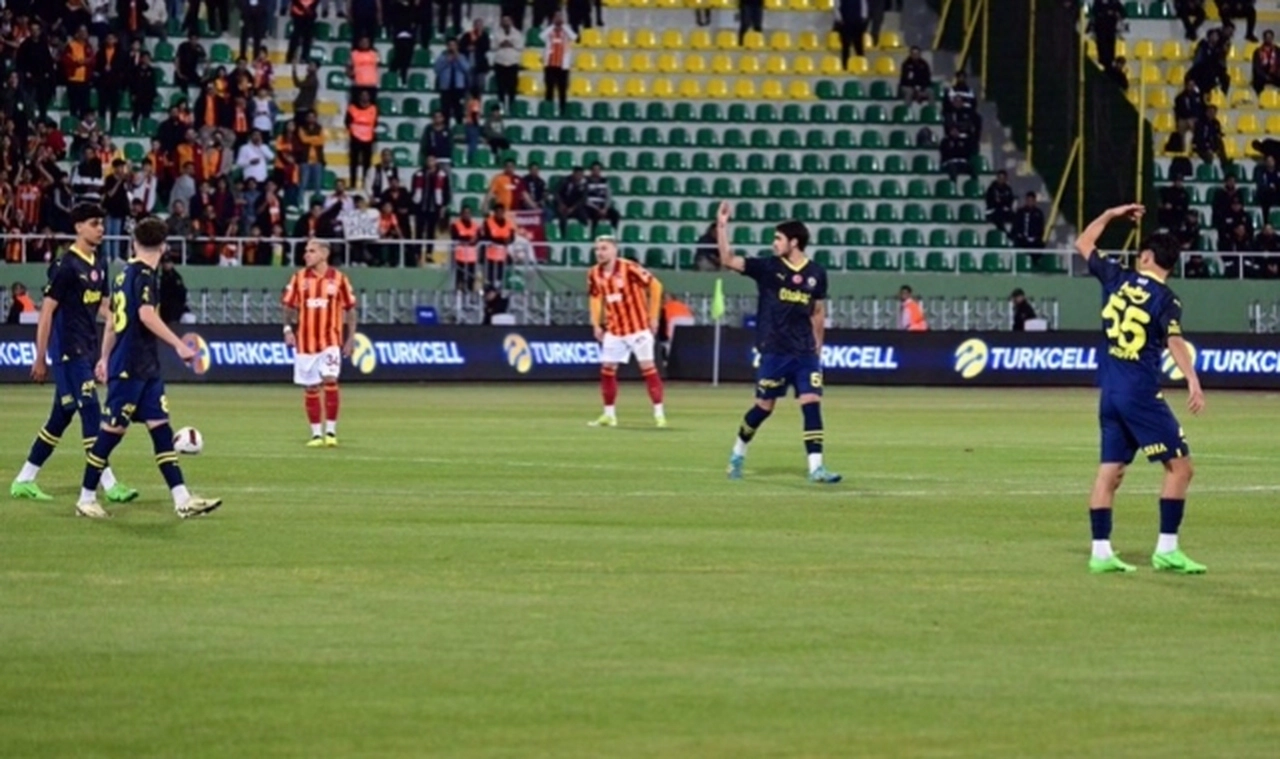 Sahayı terk eden Fenerbahçe PFDK'ya sevk edildi