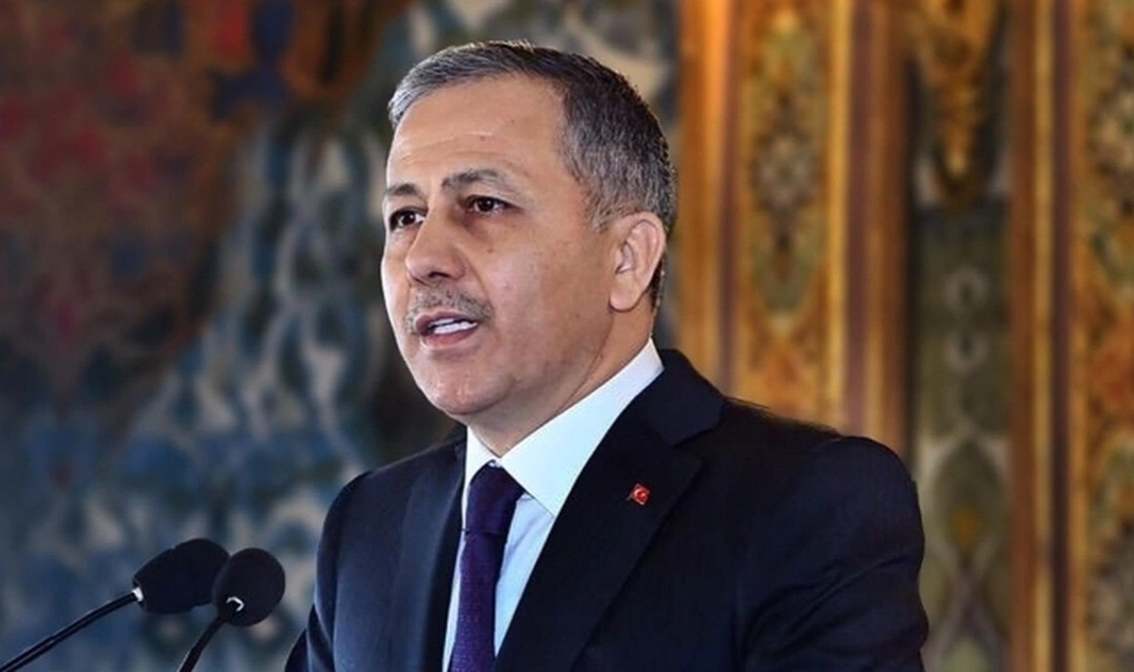 Bakan Yerlikaya açıkladı! Son 10 ayda 469 organize suç örgütü çökertildi!