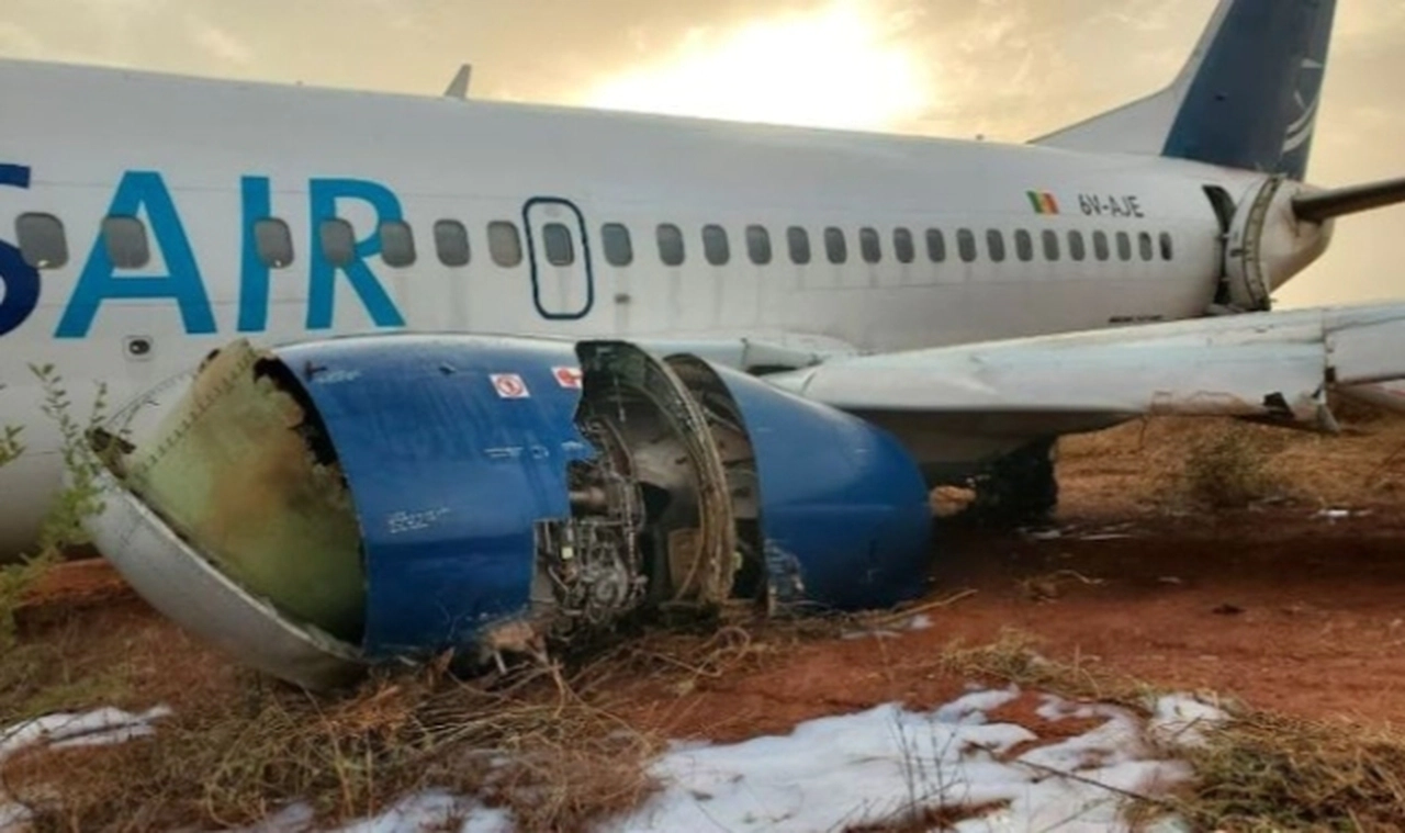 Boeing güvenlik sorunlarıyla gündemde: Uçak pistten çıktı, 10 kişi yaralandı!