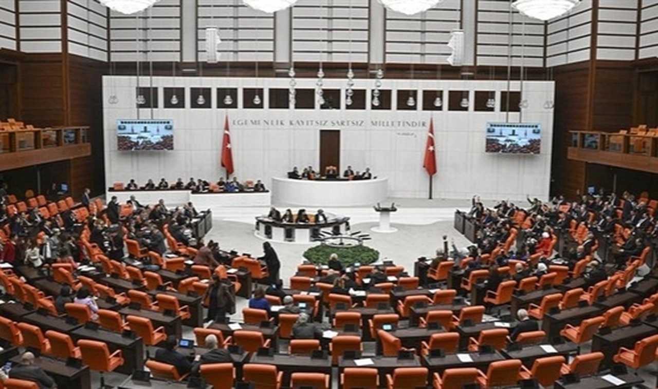 Fahiş fiyat ve stokçuluğun cezaları artırılıyor