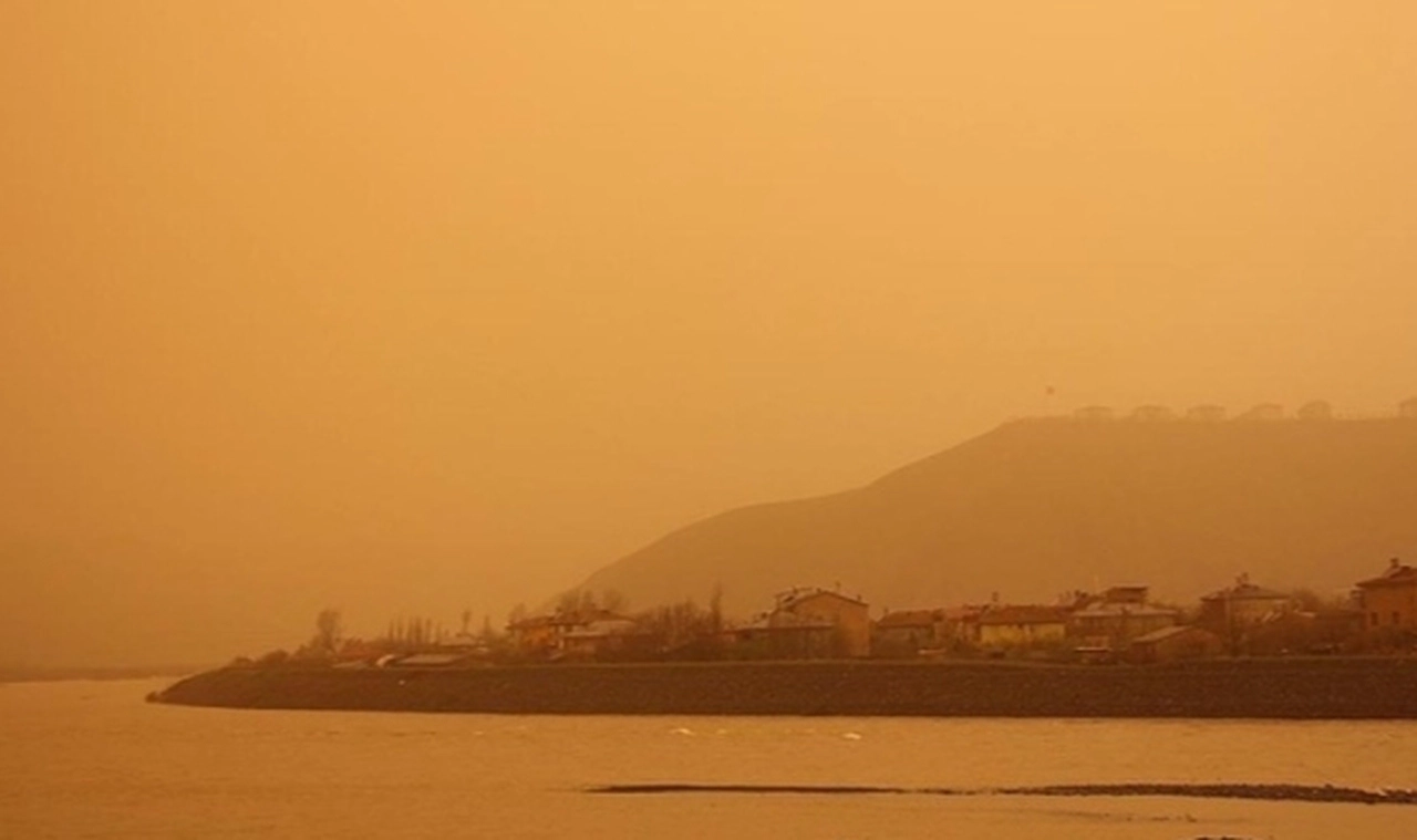 Meteoroloji saat verdi: Ülke genelinde çöl tozu etkili olacak