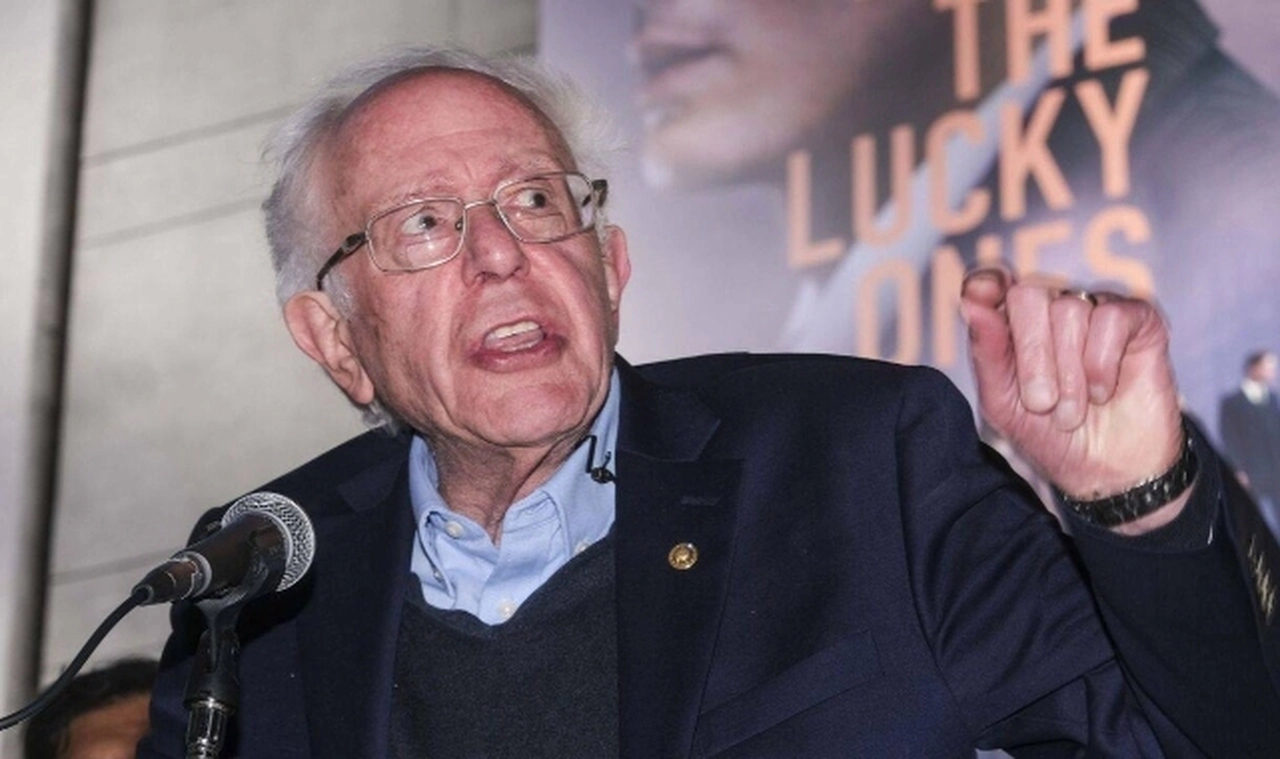 ABD'li Senatör Sanders, ülkesinin İsrail'e askeri yardımı kesmesi gerektiğini söyledi