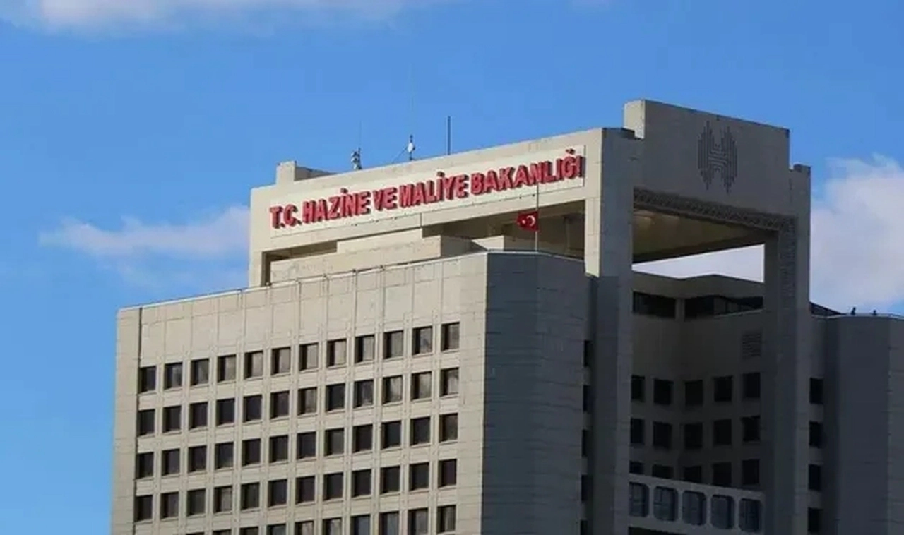 Bakanlıktan KİT'lerle ilgili açıklama: Satılmayacak, etkinlikleri artırılacak