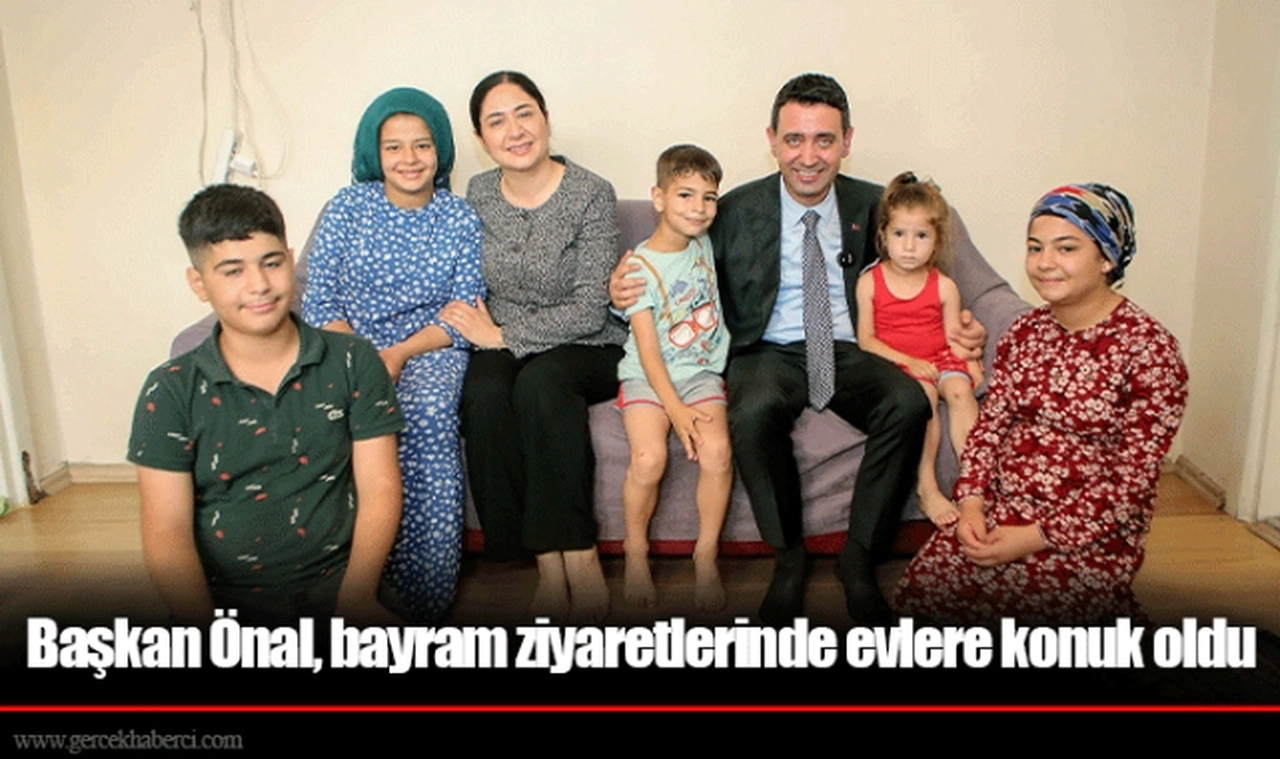 Başkan Önal, bayram ziyaretlerinde evlere konuk oldu