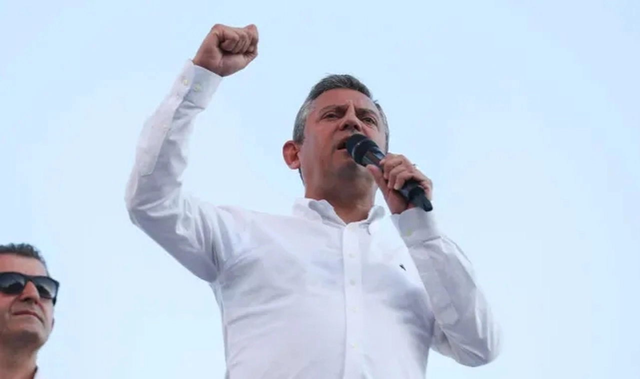 Özgür Özel: 25 bin liranın altındaki asgari ücreti asla kabul etmiyoruz