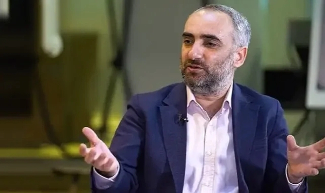 İsmail Saymaz'dan Çok Konuşulacak Turgut Altınok ve Murat Kurum Yorumu