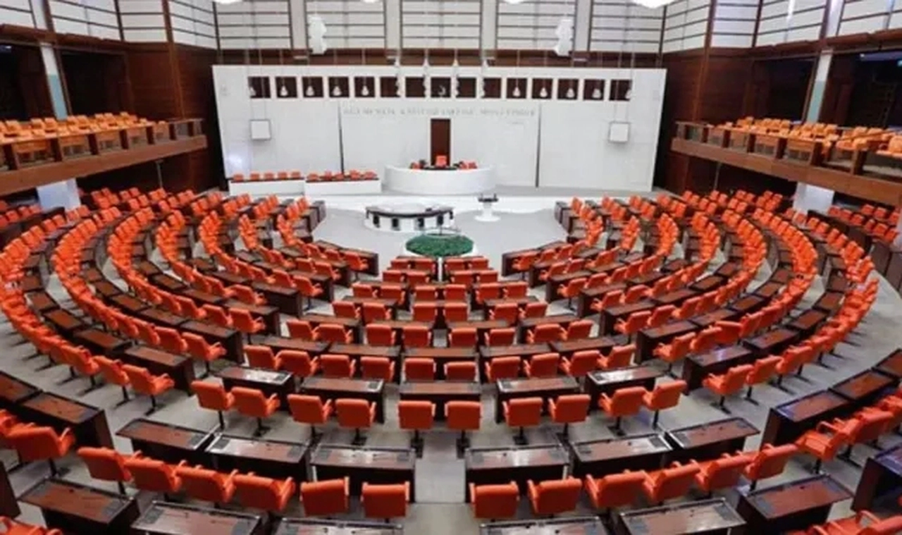 Meclis'e 4 gün boyunca ziyaretçi alınmayacak