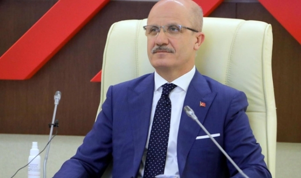 YÖK Başkanı Özvar: Üniversitelerde, mezunların kolay iş bulacağı yeni bölümler açılacak