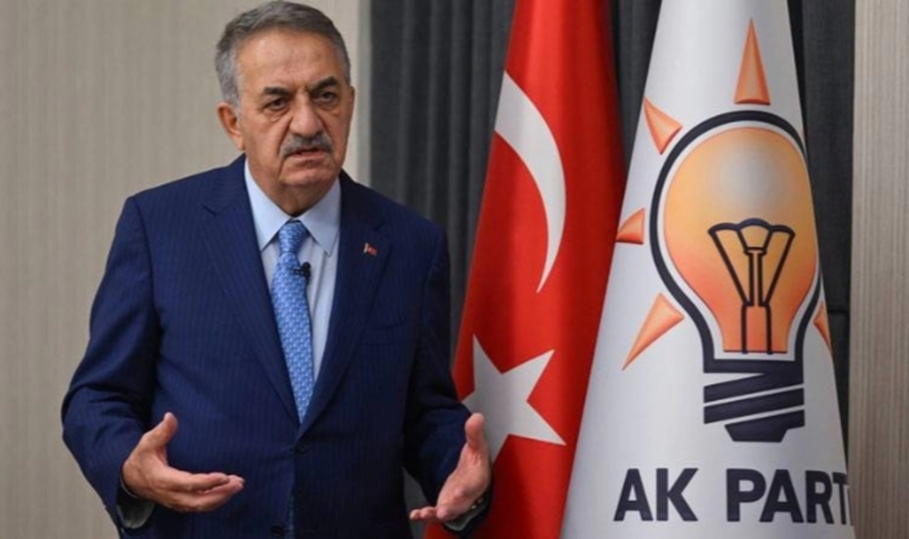 AK Parti "birinci maddeden son maddesine kadar" yeni bir anayasa için harekete geçiyor: Ekim ayında başlıyor