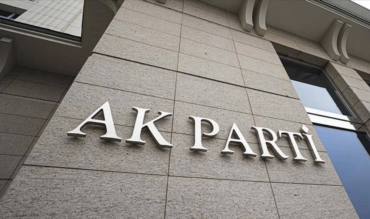 AK Parti il başkanının şoförü ve partinin çaycısı il özel idaresinde işe alındı