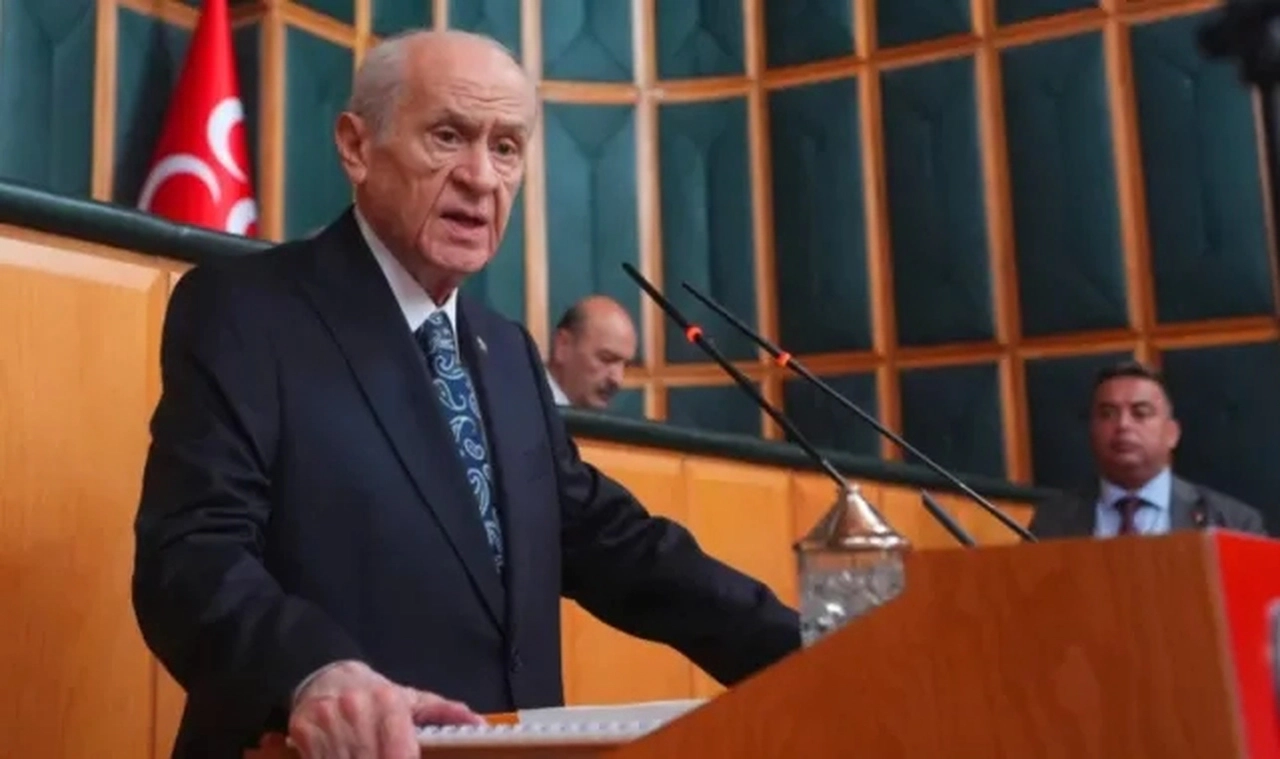 Bahçeli'nin DEM Parti çıkışına sert yanıt geldi: 'Milletvekillerinin maaşları kesilip, şehit ailelerine aktarılsın'