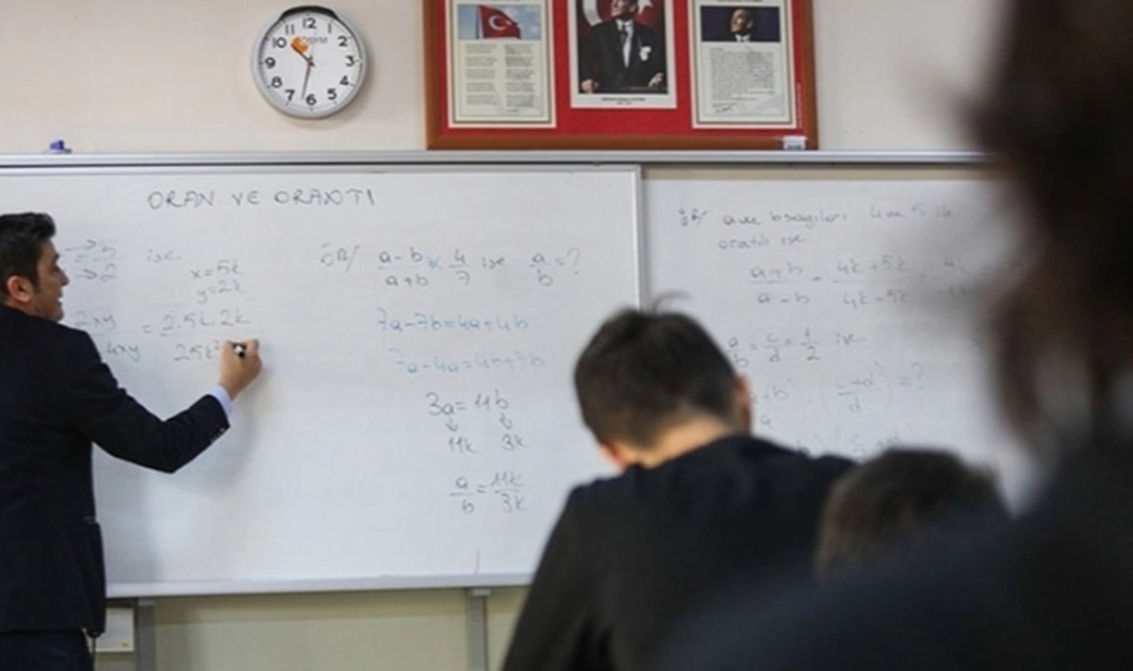 Binlerce öğretmen MEB'den bu haberi bekliyor: Meclis gündemine taşındı
