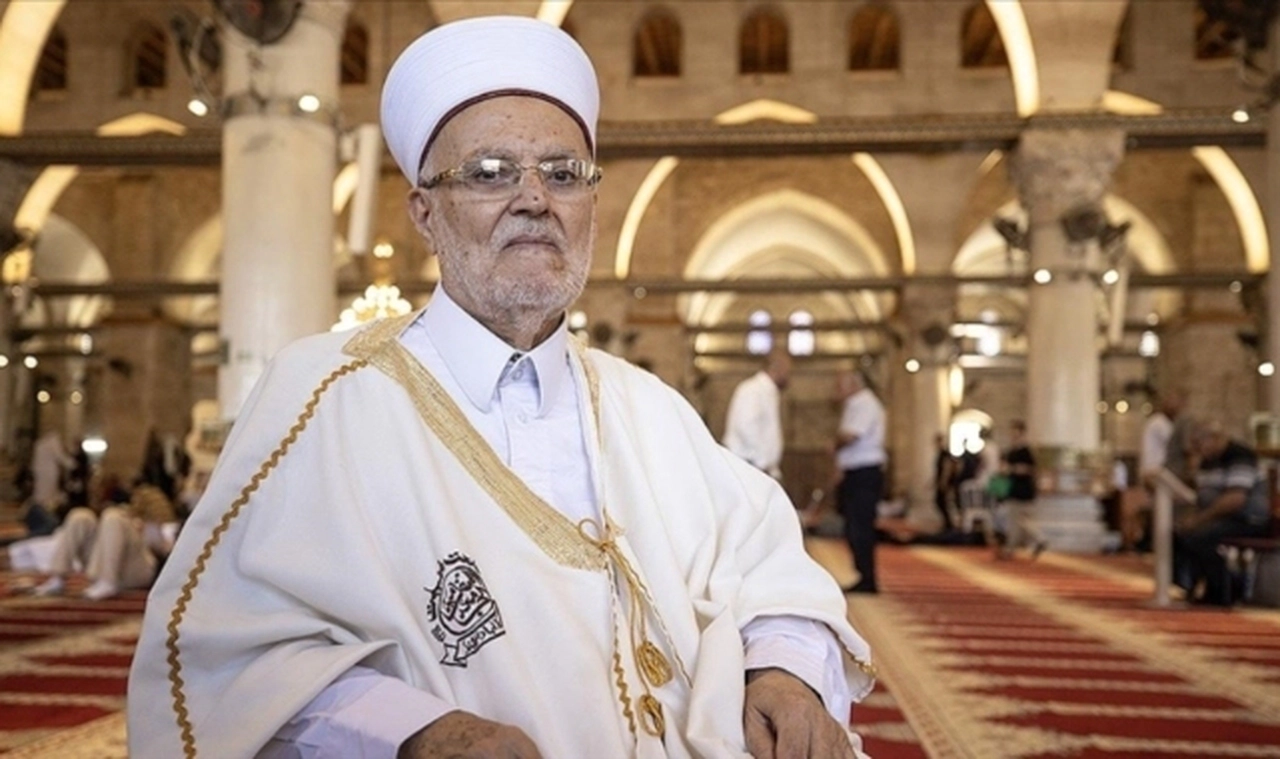 İsrail Mescid-i Aksa imamını gözaltına aldı