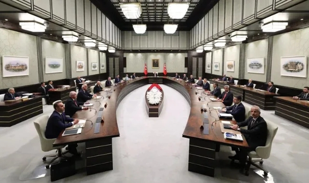 Kabine Yarın Toplanıyor: Ana Gündem Orta Doğu