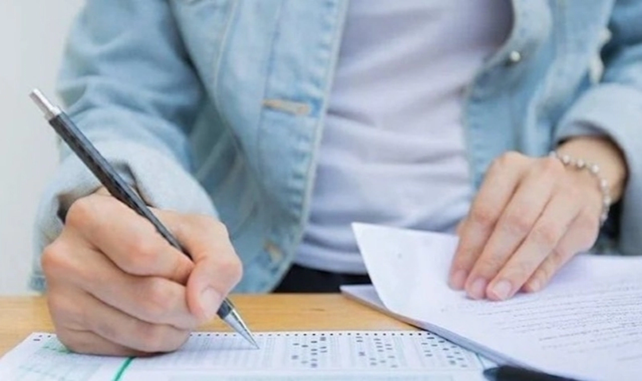 KPSS'de bir soru iptal edildi, iki sorunun cevabı değişti
