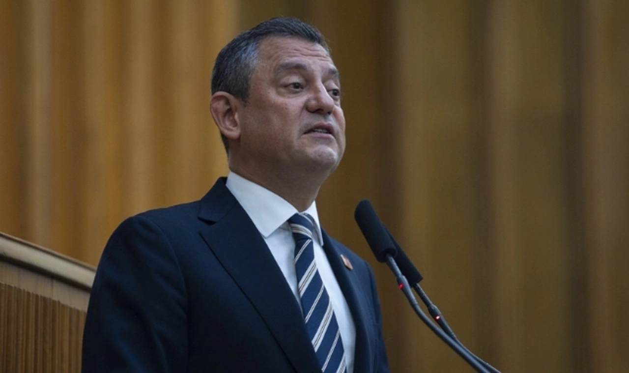 Özel'den 'İkili hukuk' çıkışı, "AK Parti ve MHP'li belediyelere neden dokunulmuyor"