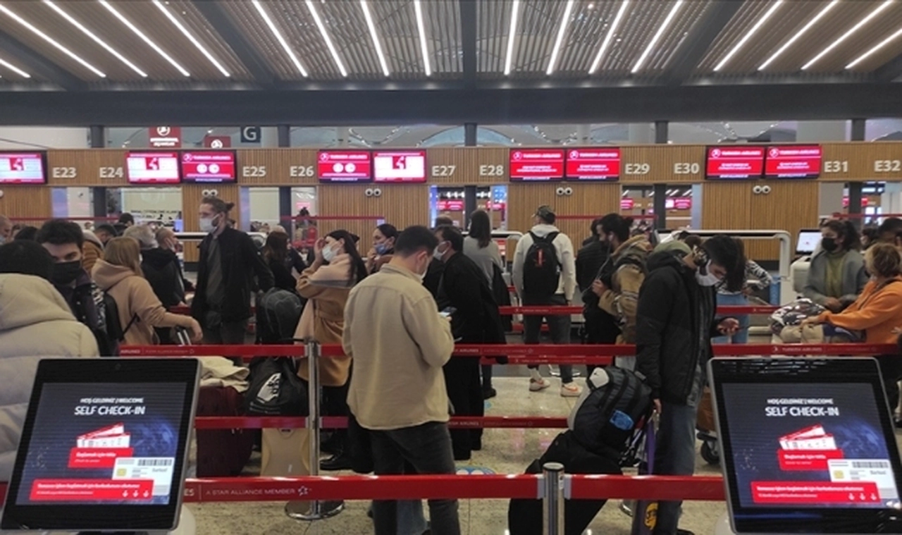 Yurt dışına çıkacaklar için yeni harç tutarı uyarısı: '12 Ağustos' hatırlatması yapıldı