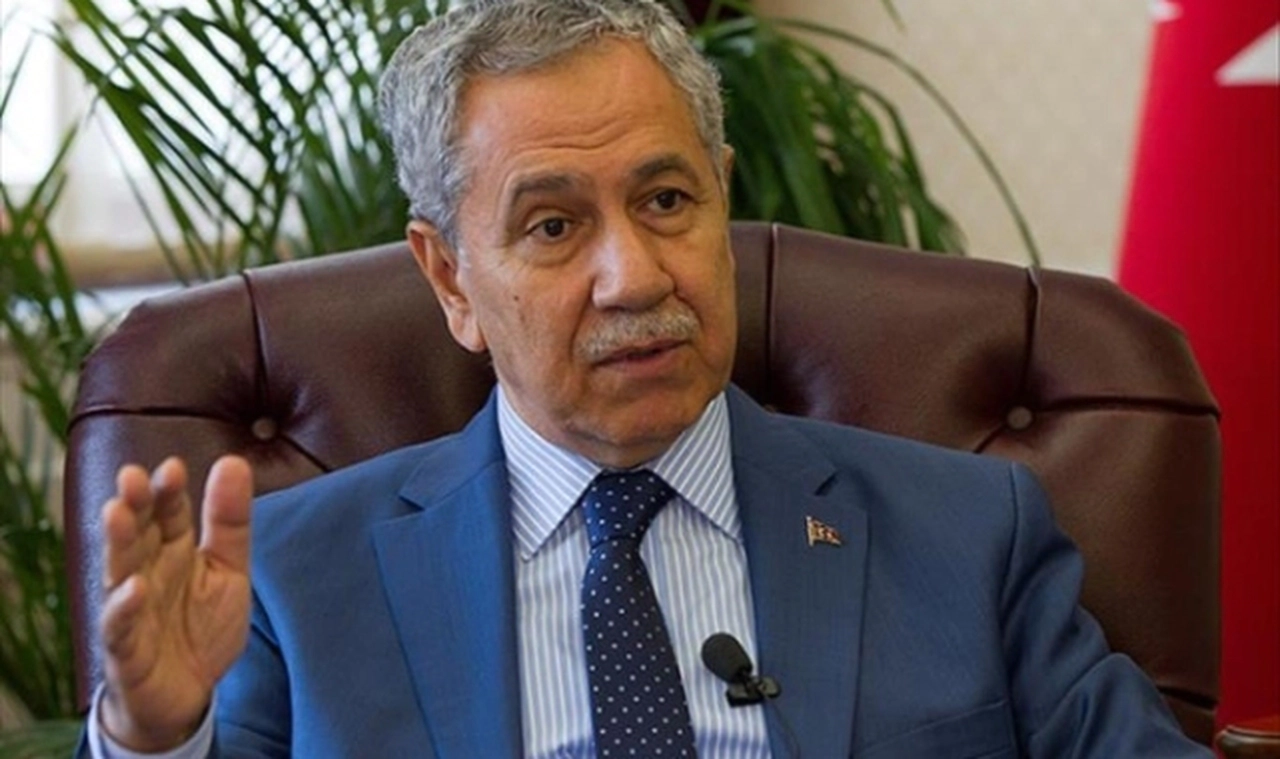Arınç: Yargı mensupları, tarafını daima hukukun üstünlüğünden yana seçmek zorunda