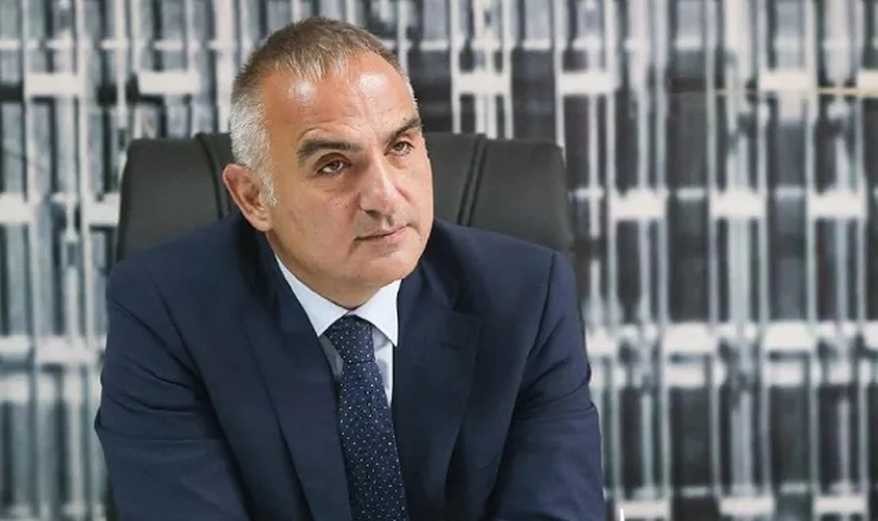 Bakan Ersoy turizm hedeflerine ilişkin konuştu: '60 milyon turist bekliyoruz'