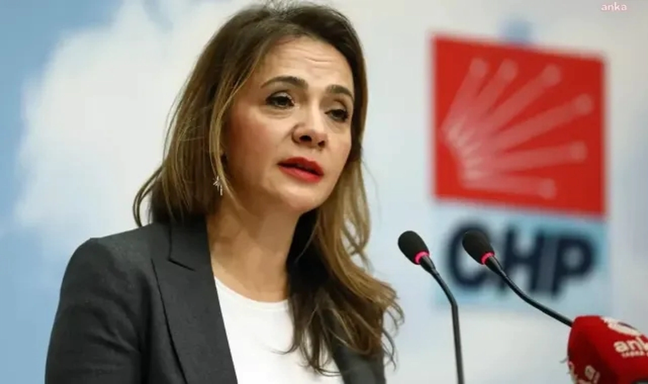"Drakula" oyunu sahnelenmeden kaldırıldı: CHP'li İlgezdi'den Bakan Ersoy'a 10 soru