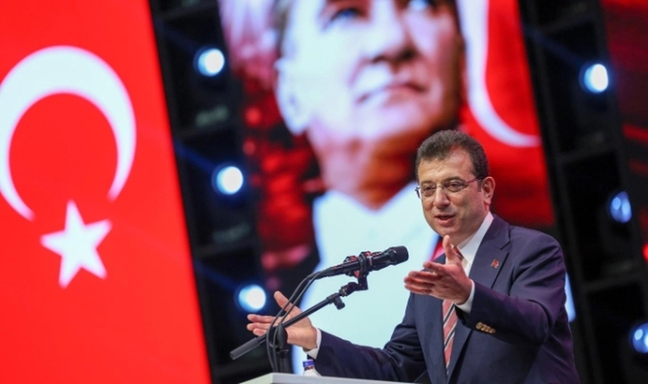 İBB Başkanı İmamoğlu: Siyasette rekabetin denklemi mahkemelerde kurulmaz, kurulamaz
