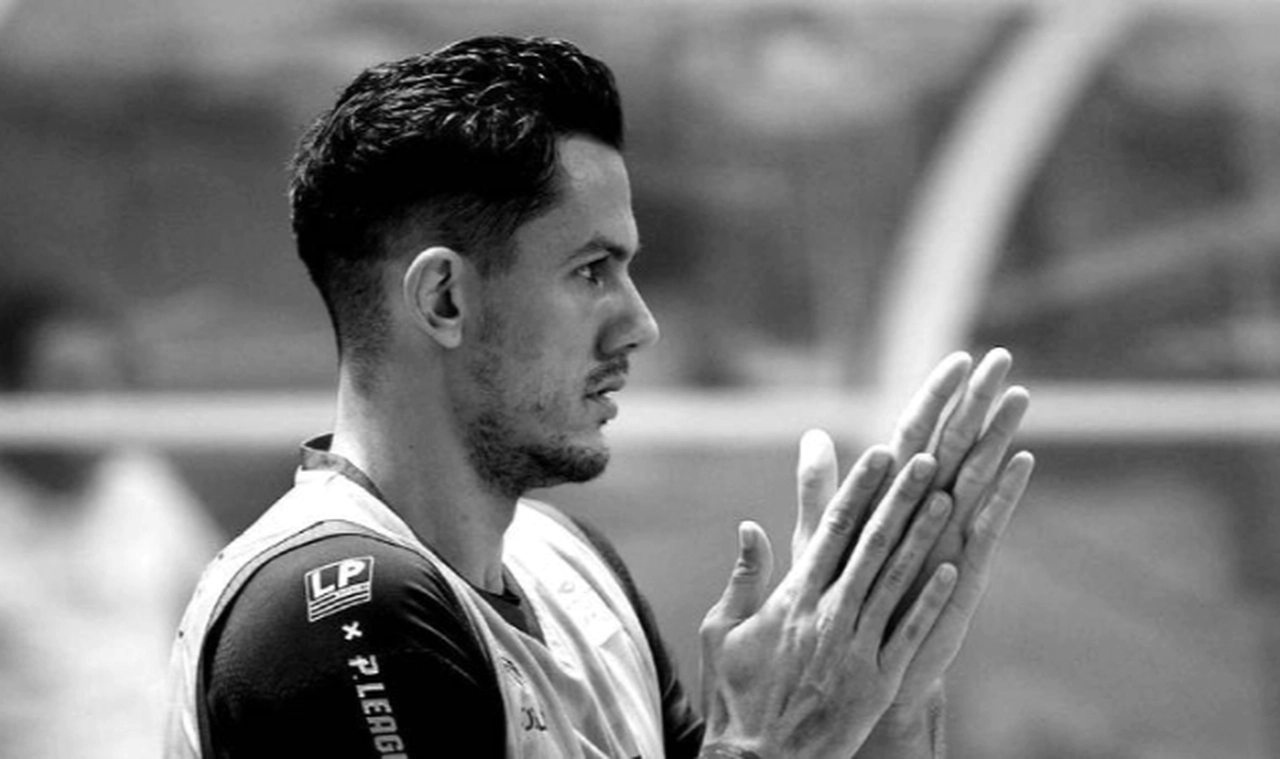 Milli basketbolcu İlkan Karaman Datça’da meydana gelen trafik kazasında hayatını kaybetti