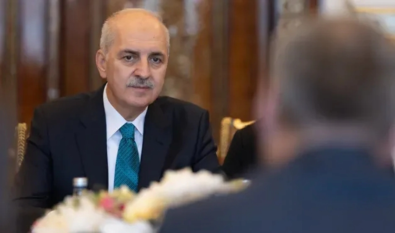 Numan Kurtulmuş: İlk dört madde tartışması lüzumsuz yere vakit kaybı, ilgili ilgisiz herkes topa giriyor