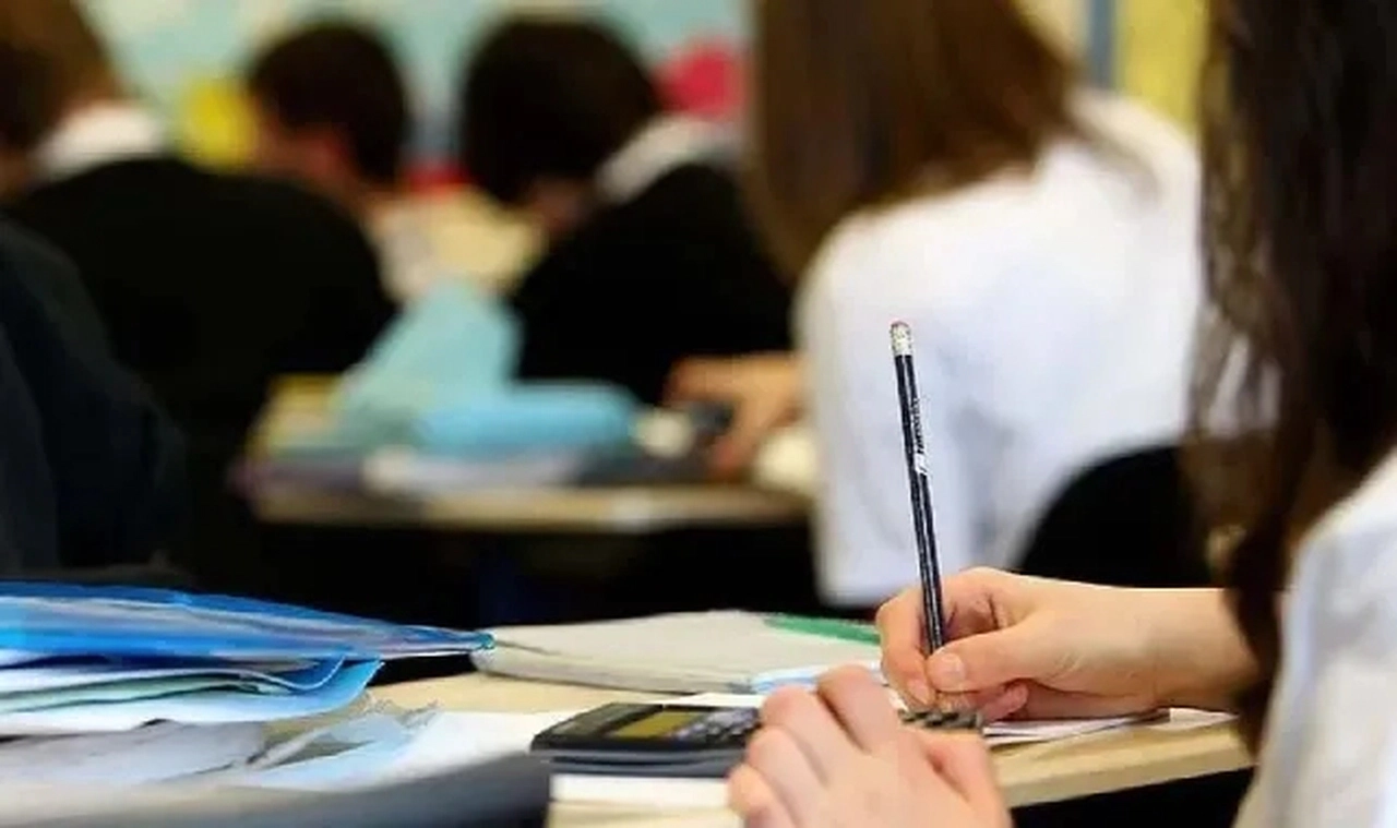 Bakan Tekin duyurdu: Okullarda uygulanacak kurallar ve yasaklar neler?