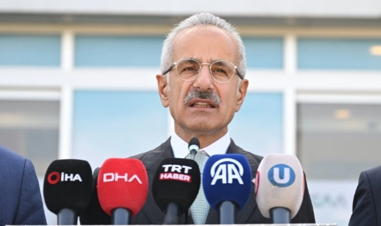 Bakan Uraloğlu duyurdu: 12 yeni iç hat başlayacak