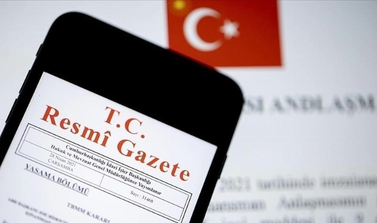 Bazı bakanlıklara ilişkin atama ve görevden alma kararları Resmi Gazete'de