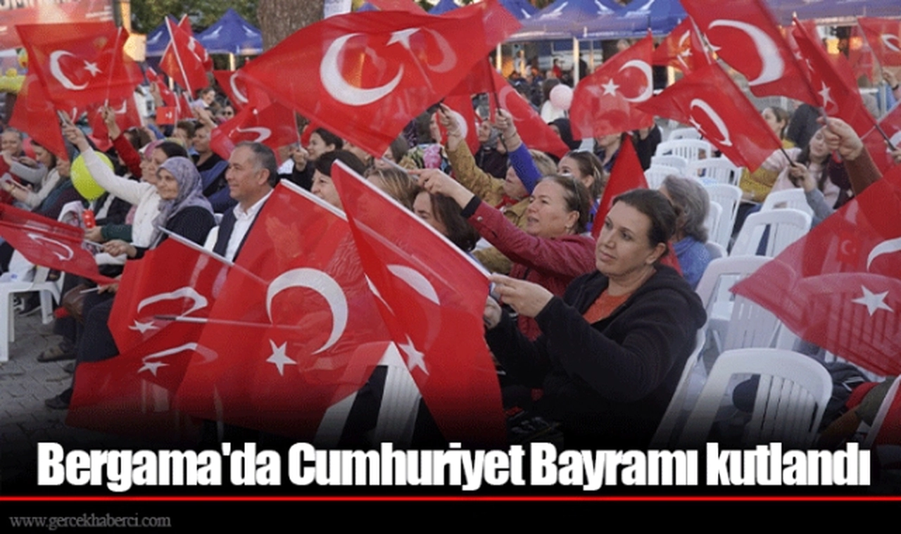 Bergama'da Cumhuriyet Bayramı kutlandı