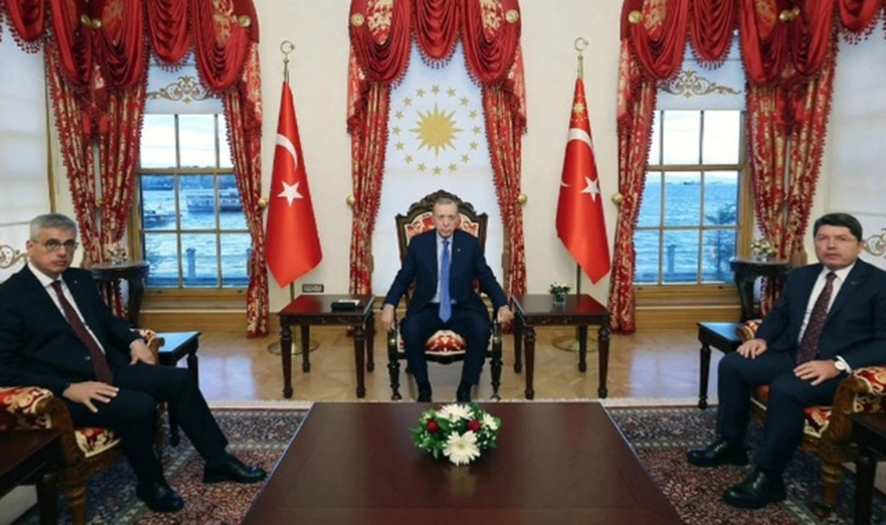 Cumhurbaşkanı Erdoğan Adalet Bakanı Tunç ile Sağlık Bakanı Memişoğlu'nu kabul etti