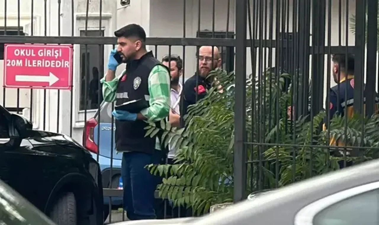 Etiler’de okulda dehşet anları: Öğretmen müdüre silah çekti
