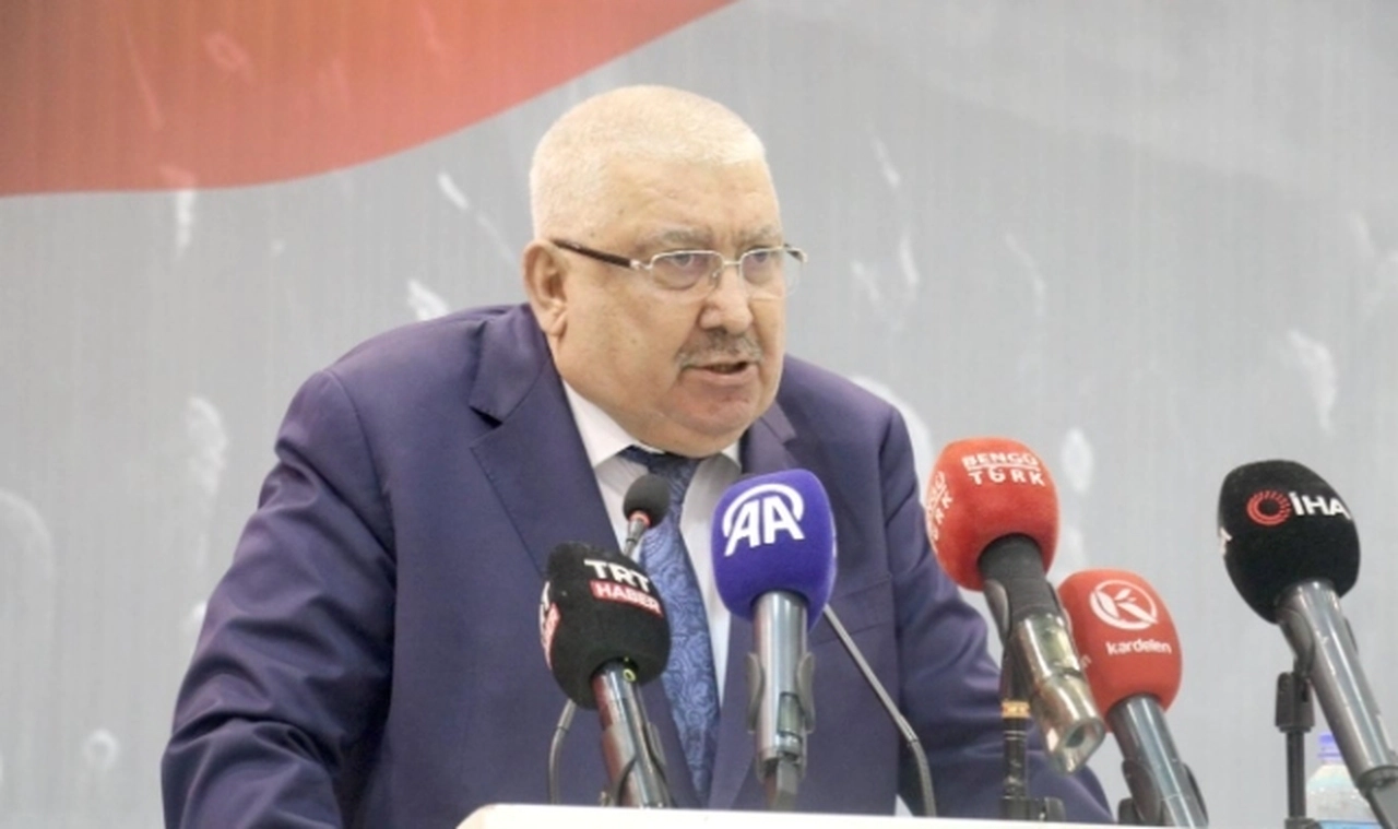MHP'li Yalçın'dan "Bahçeli'nin çağrısı" ile ilgili açıklama: "Köprüden önceki son çıkış" hatırlatması