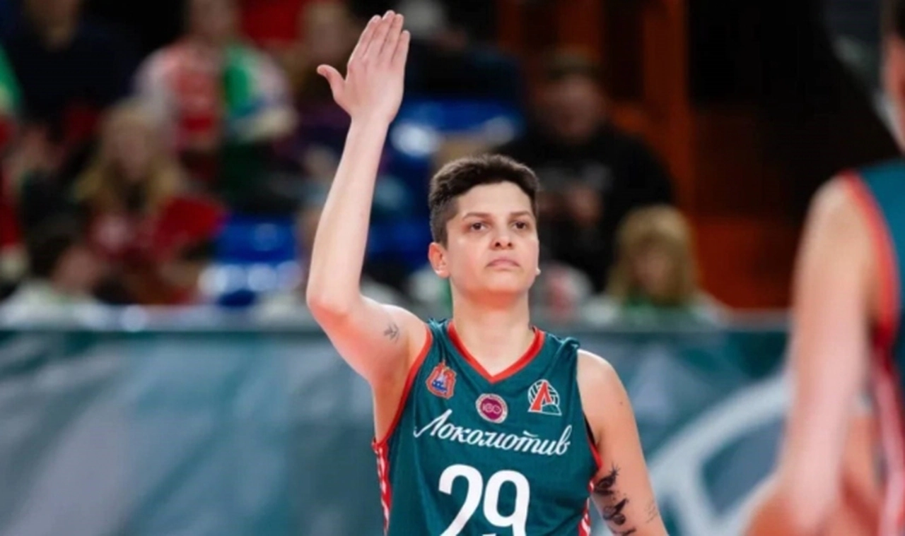 Rusya'da rakip antrenörden Ebrar Karakurt'a büyük saygısızlık!