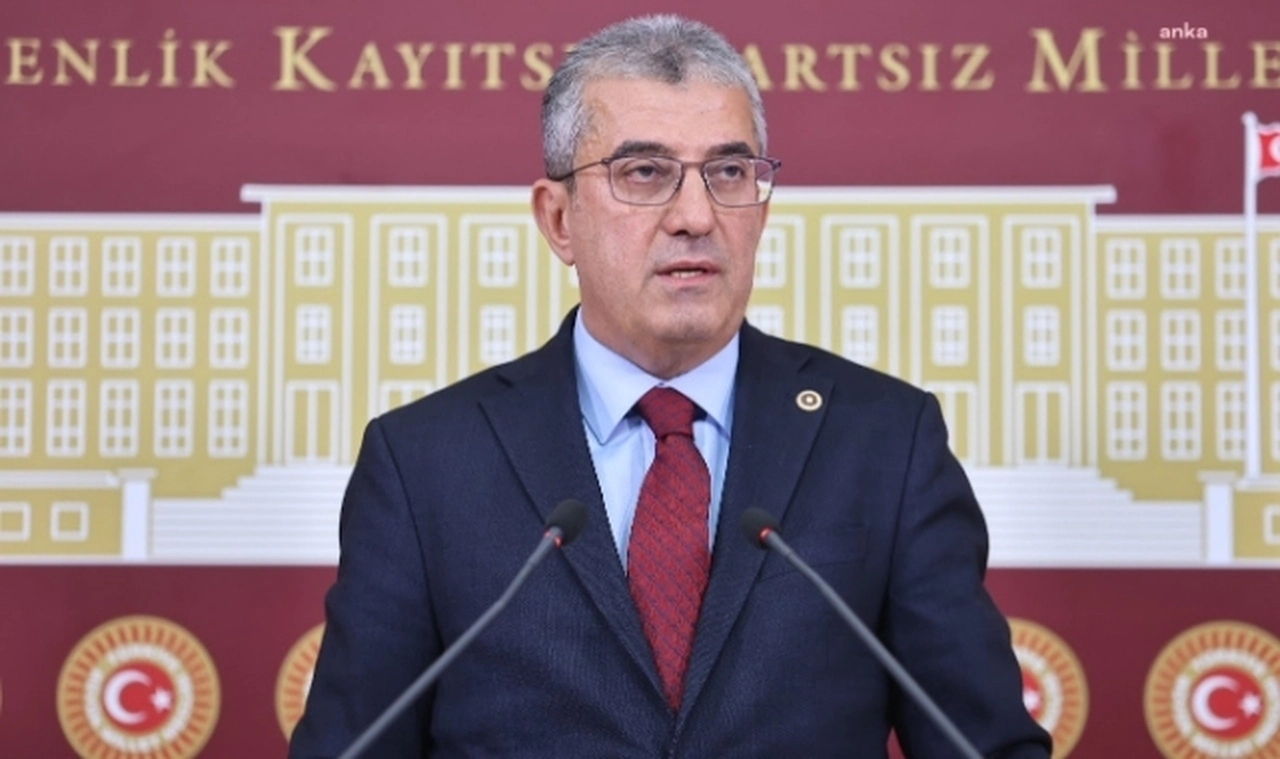 CHP Grup Başkanvekili Günaydın'dan Bakan Tunç'a: "Ne 7'inci Genel Başkanımıza ne mevcut kadrolarımıza had bildirmek Adalet Bakanı'na düşmez, haddini bil"